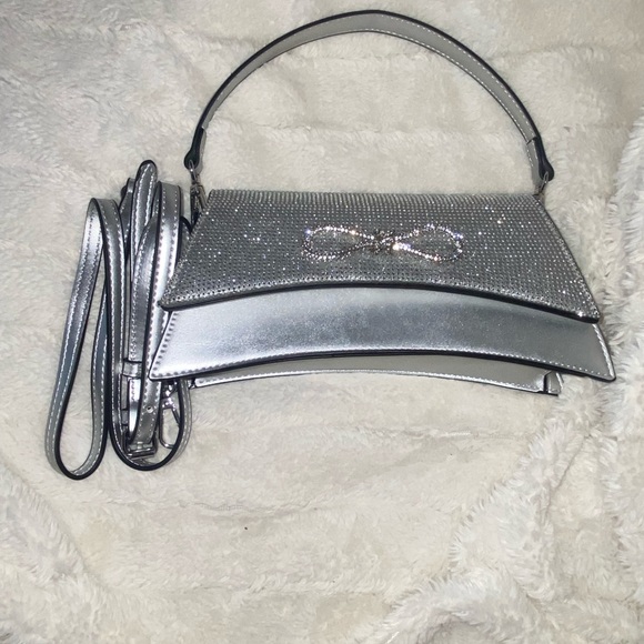 Diamond Bow-Tie Purse - Picture 6 of 6